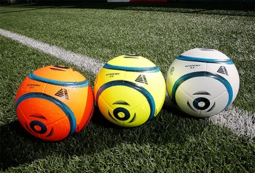 Size 3 Footballs thumbnail